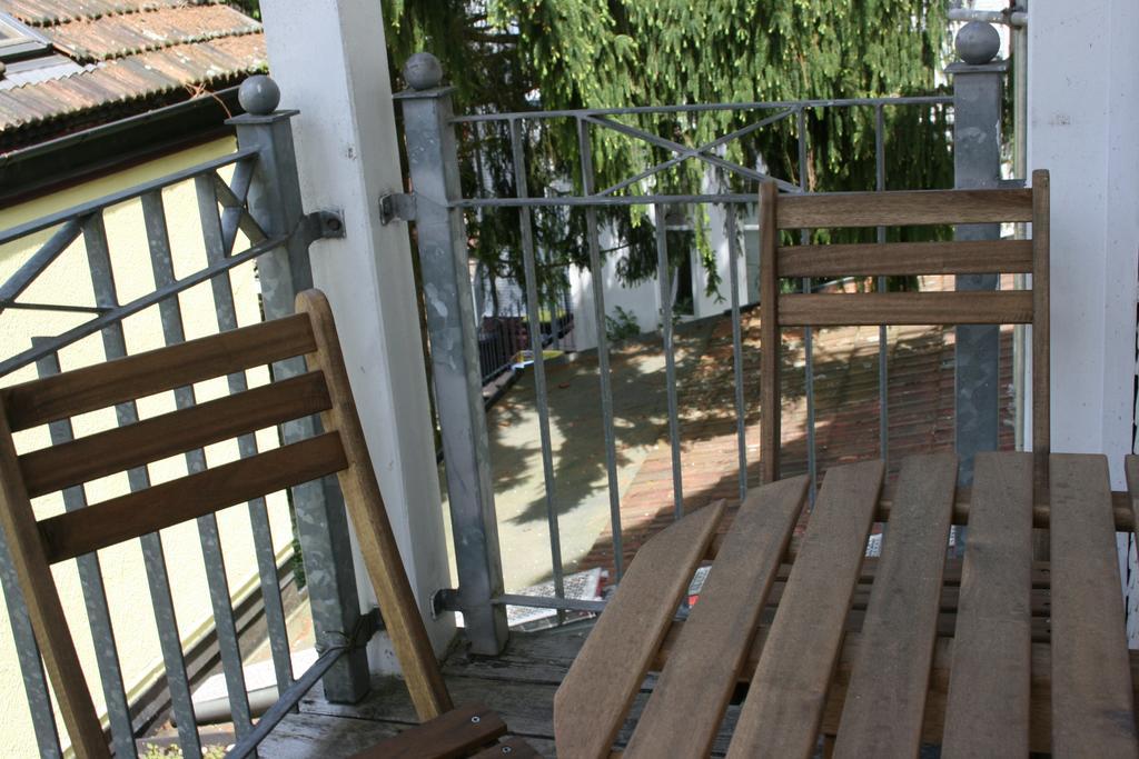 Gaestehaus Villa Lina Bad Herrenalb Exterior foto